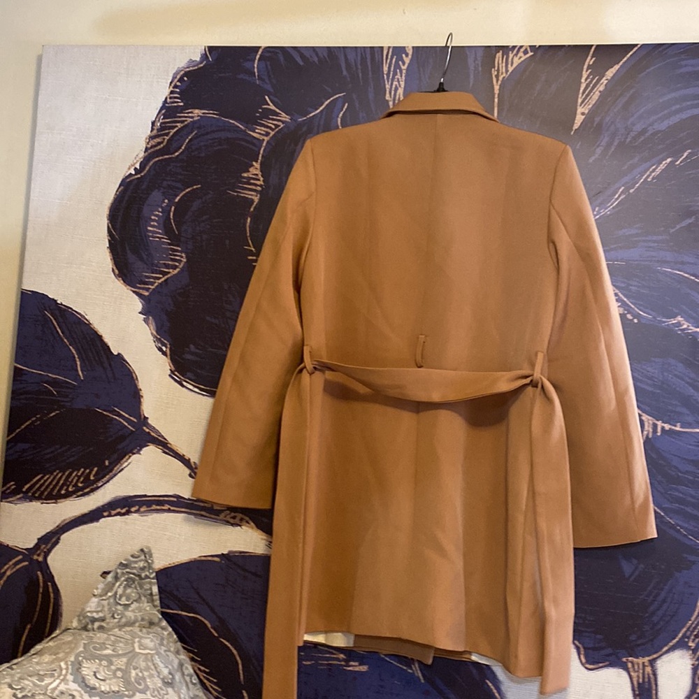 Like new.  Beautiful lined jacket in a a true camel color. Measurements in photo - Picture 2 of 9